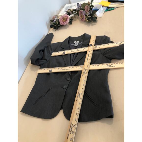 Worthington Women Gray Blazer 12 Notched Lapels 2-Buttons Closure Executive - Picture 7 of 9